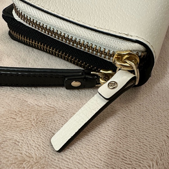 Kate Spade White and Black Women's Wallet - Picture 5 of 9